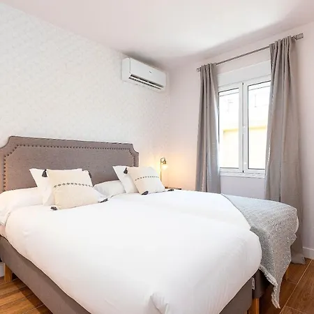Апартаменты Genteel Santa Marta *