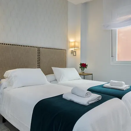 Апартаменты Genteel Santa Marta *